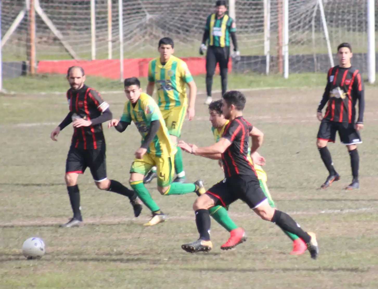 Programaron para el domingo la fecha completa de las dos divisiones