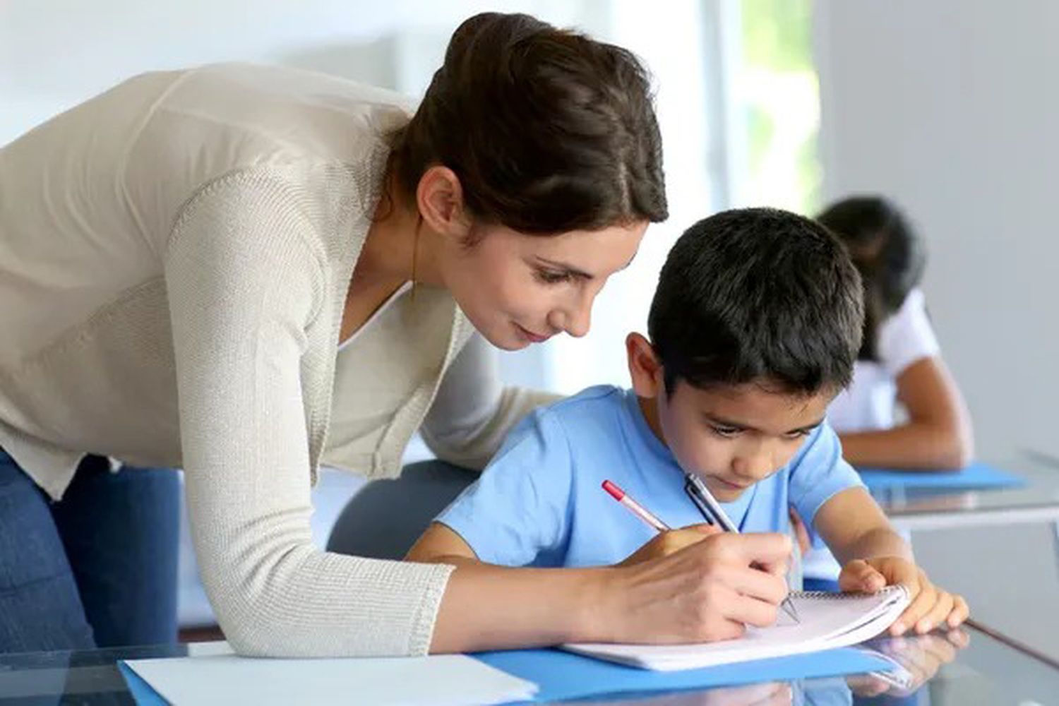 Relación. Hay entre la alegría y entusiasmo del docente y el estado emocional de sus alumnos