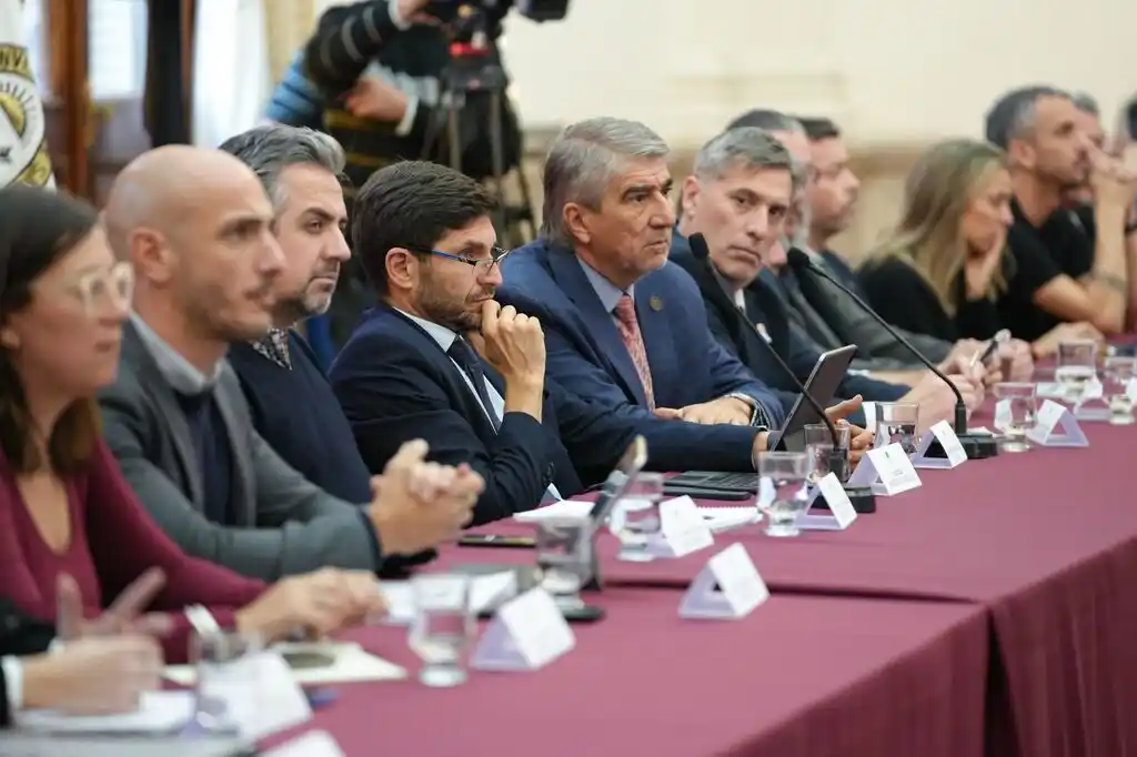 Pullaro encabezó la reunión de la Junta Provincial de Seguridad