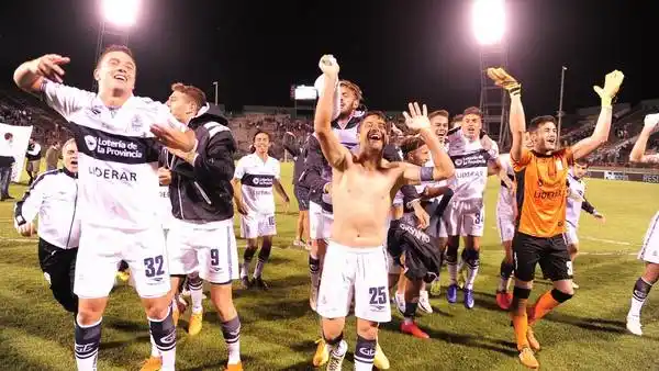 Gimnasia dejó afuera a San Lorenzo y ahora define la semi con River