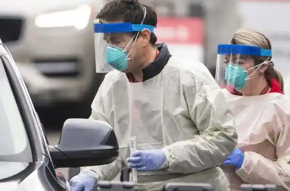 En la última semana hubo un promedio de 13.639 casos de coronavirus por día