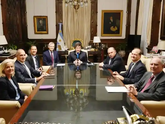 Milei recibió a autoridades de dos mineras con inversiones confirmadas mediante el RIGI