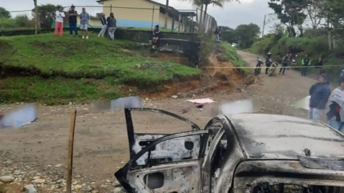 MASACRE EN COLOMBIA: 4 personas que iban en un vehículo fueron asesinadas a tiros en Cauca