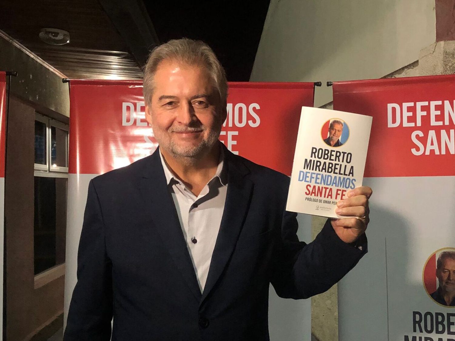 Roberto Mirabella presentó su libro “Defendamos Santa Fe” en Reconquista