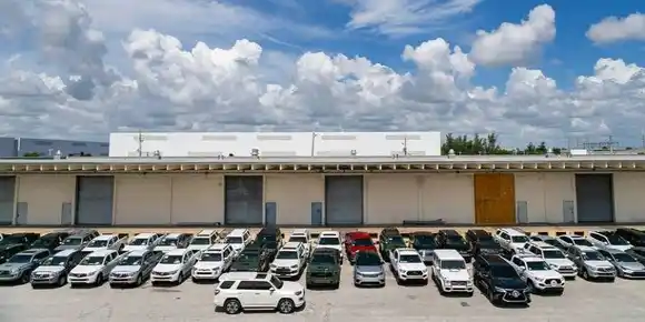 «Maduro prefiere comprar carros de lujo que tapabocas N95 para enfrentar el COVID-19»