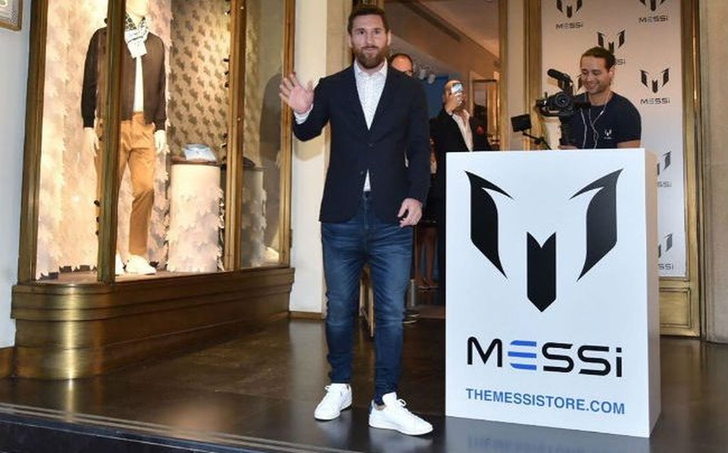 Messi lanzó su marca de ropa y causó furor en Barcelona