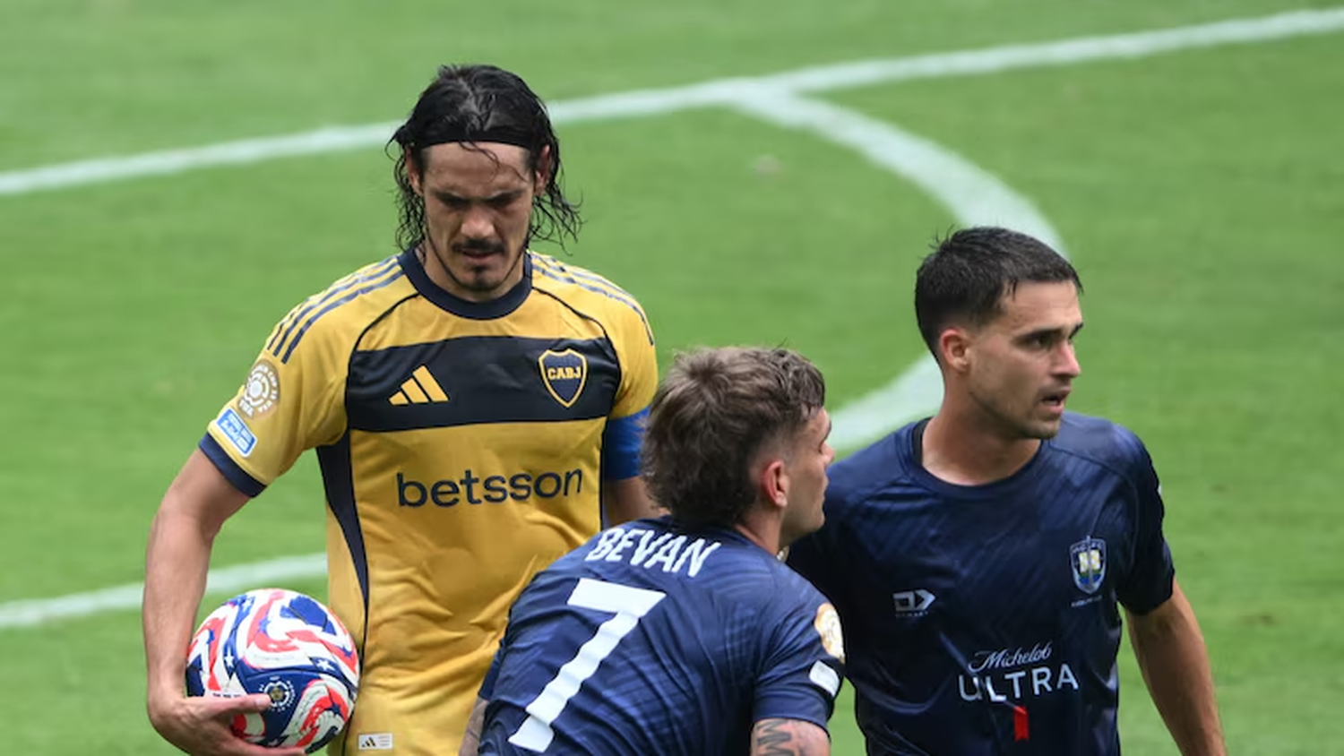 La desazón de Cavani y de Boca, al no cumplir el objetivo