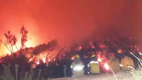 El Gobierno de Río Negro entregará $30 millones a quienes perdieron sus viviendas en los incendios