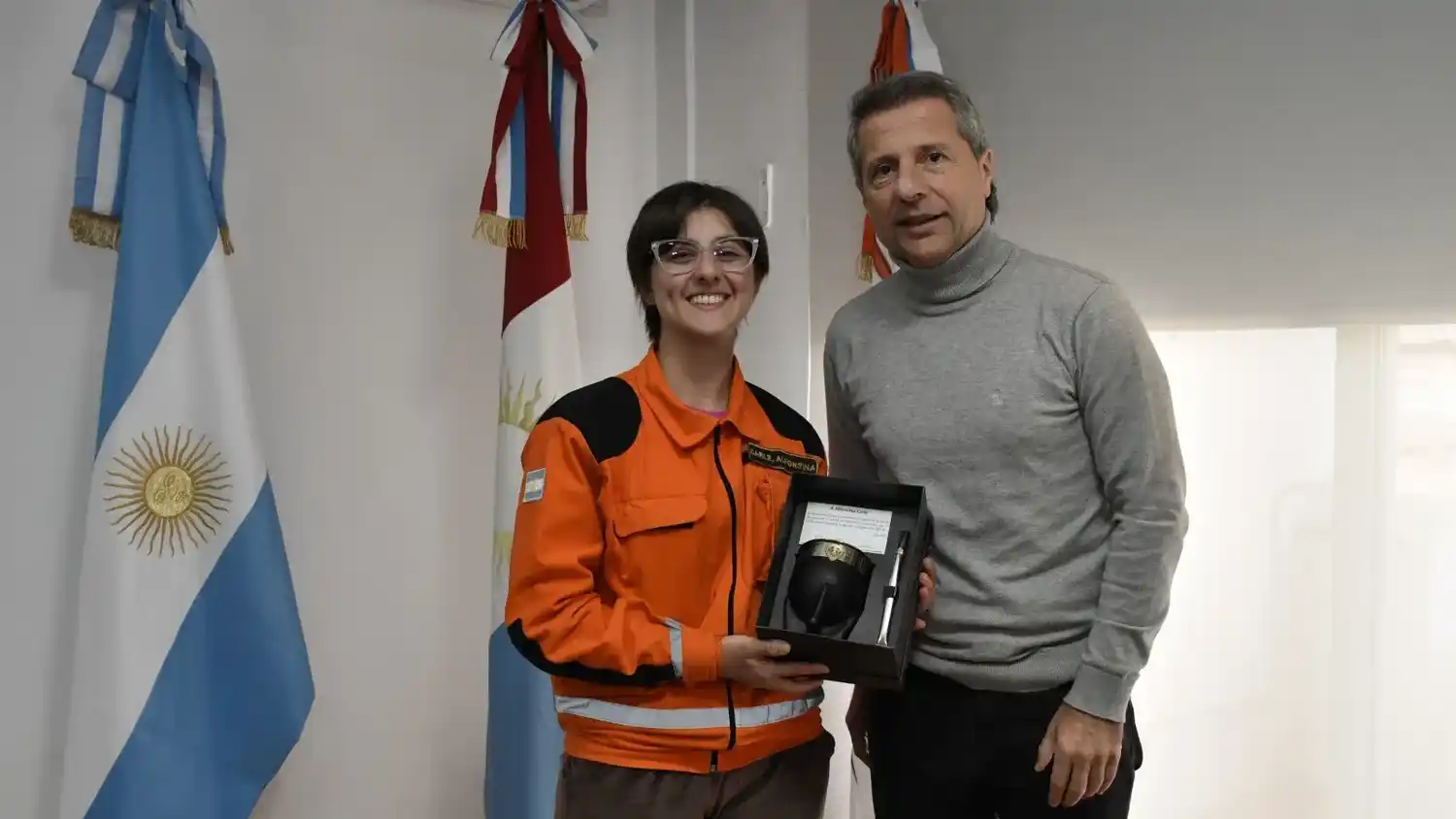 “Es un orgullo”: Bernarte reconoció a la bombera sanfrancisqueña por su labor humanitaria tras en Venezuela