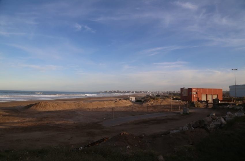 Presentaron propuestas para la extracción y acopio de arena en el Puerto