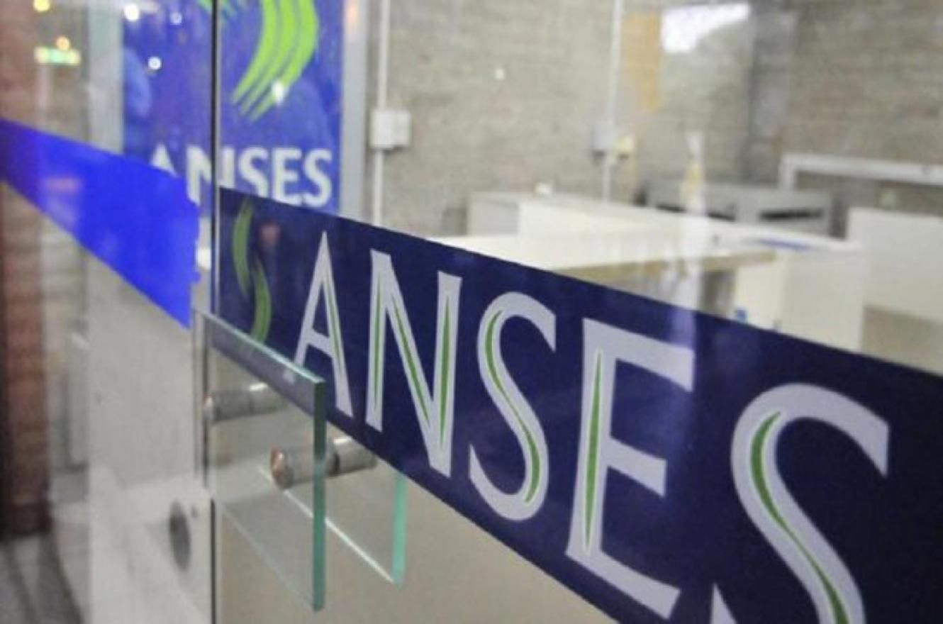 Advierten por estafas con el bono de jubilado de Anses