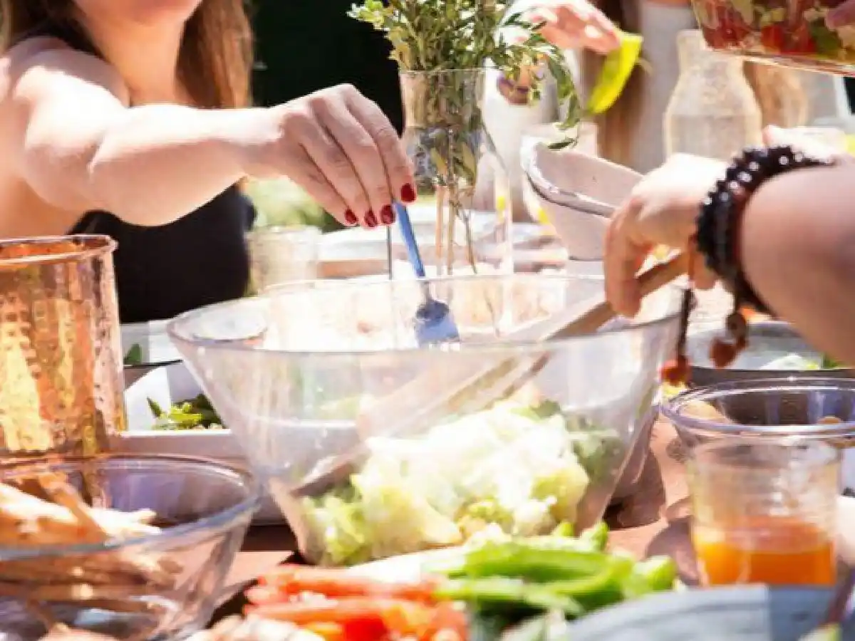 Qué dice el decreto que prohíbe las reuniones sociales en todo el país