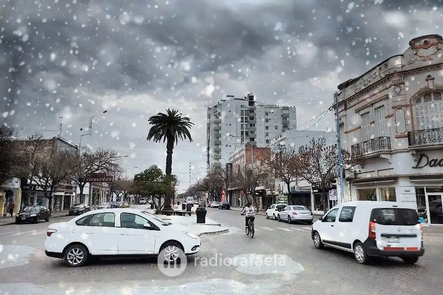 Está helado en Rafaela y la región, ¿hay alguna posibilidad de que nieve?