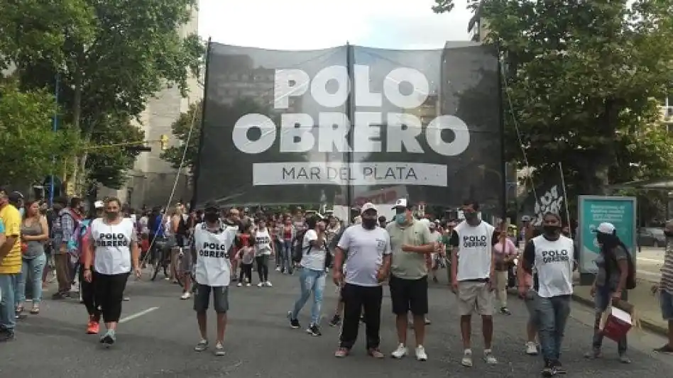 Mar del Plata: Se replica la protesta piquetera de CABA y hay acampe frente al Municipio