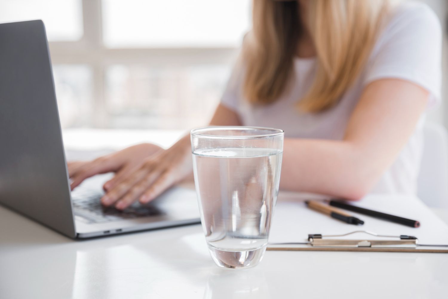 Agua potable: un derecho fundamental y un recurso limitado