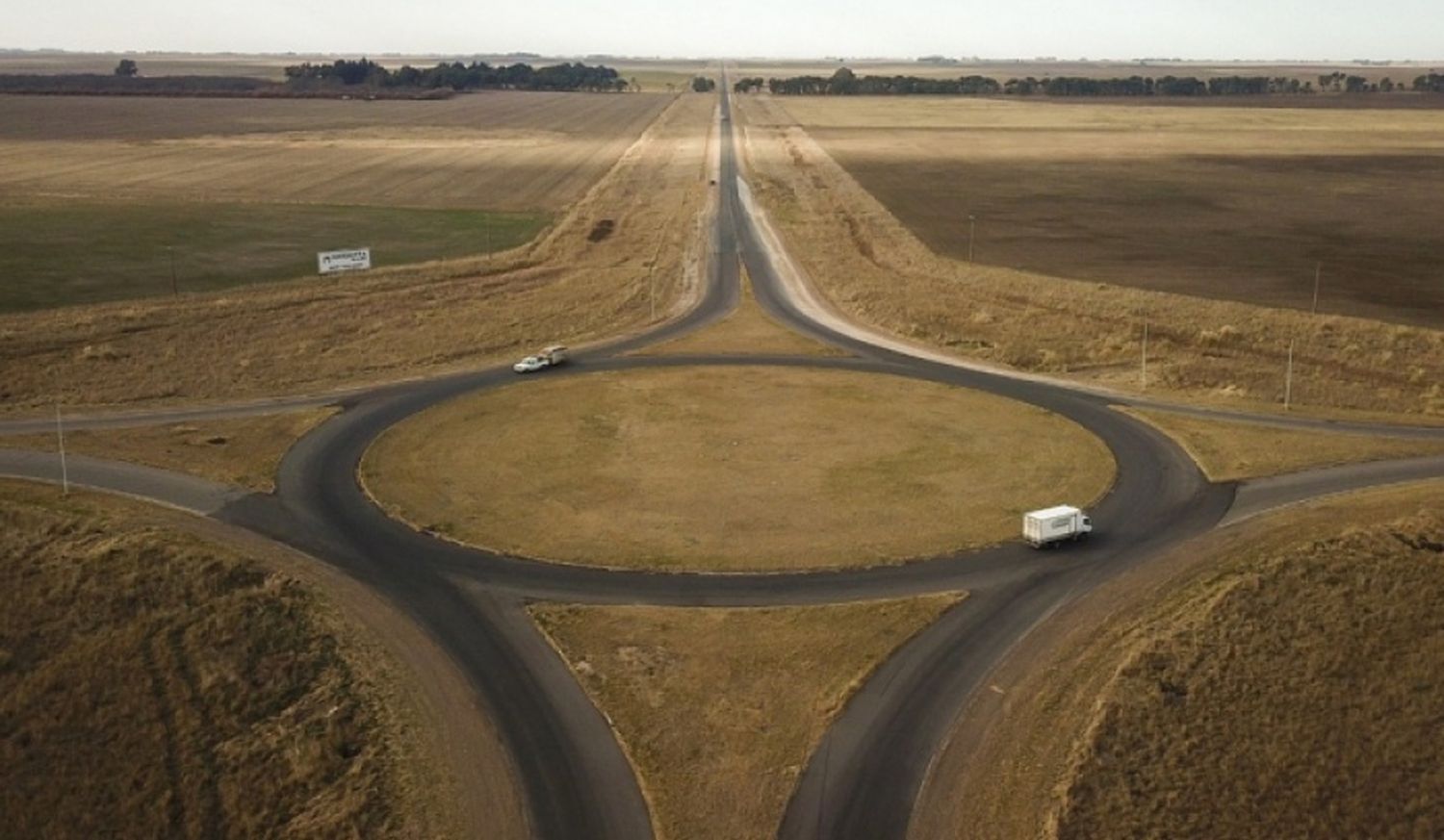 Avanza la obra de pavimentación de la Ruta 85, vía vital a los puertos