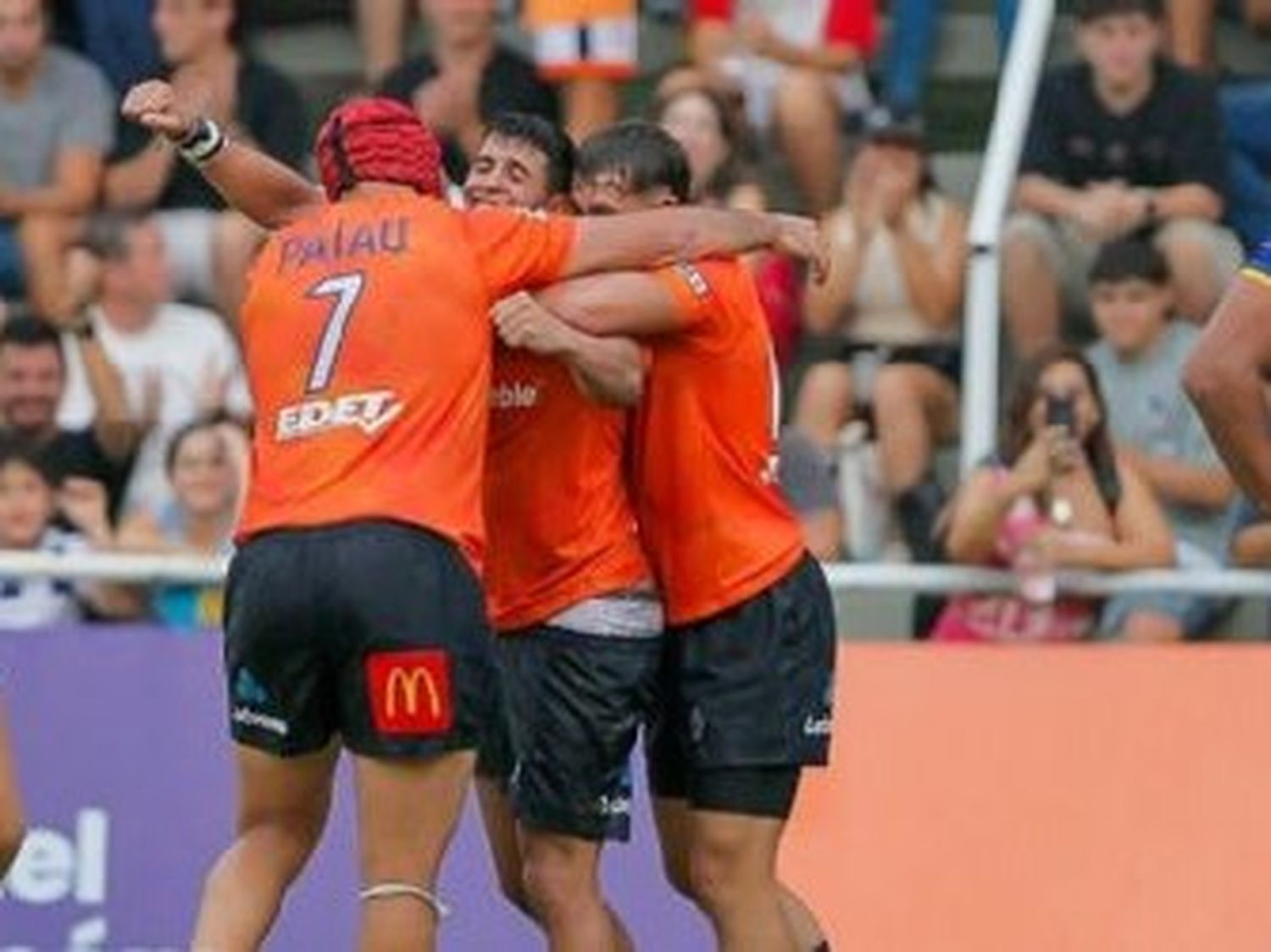 Victoria de Tarucas y caída de Dogos en el arranque del torneo