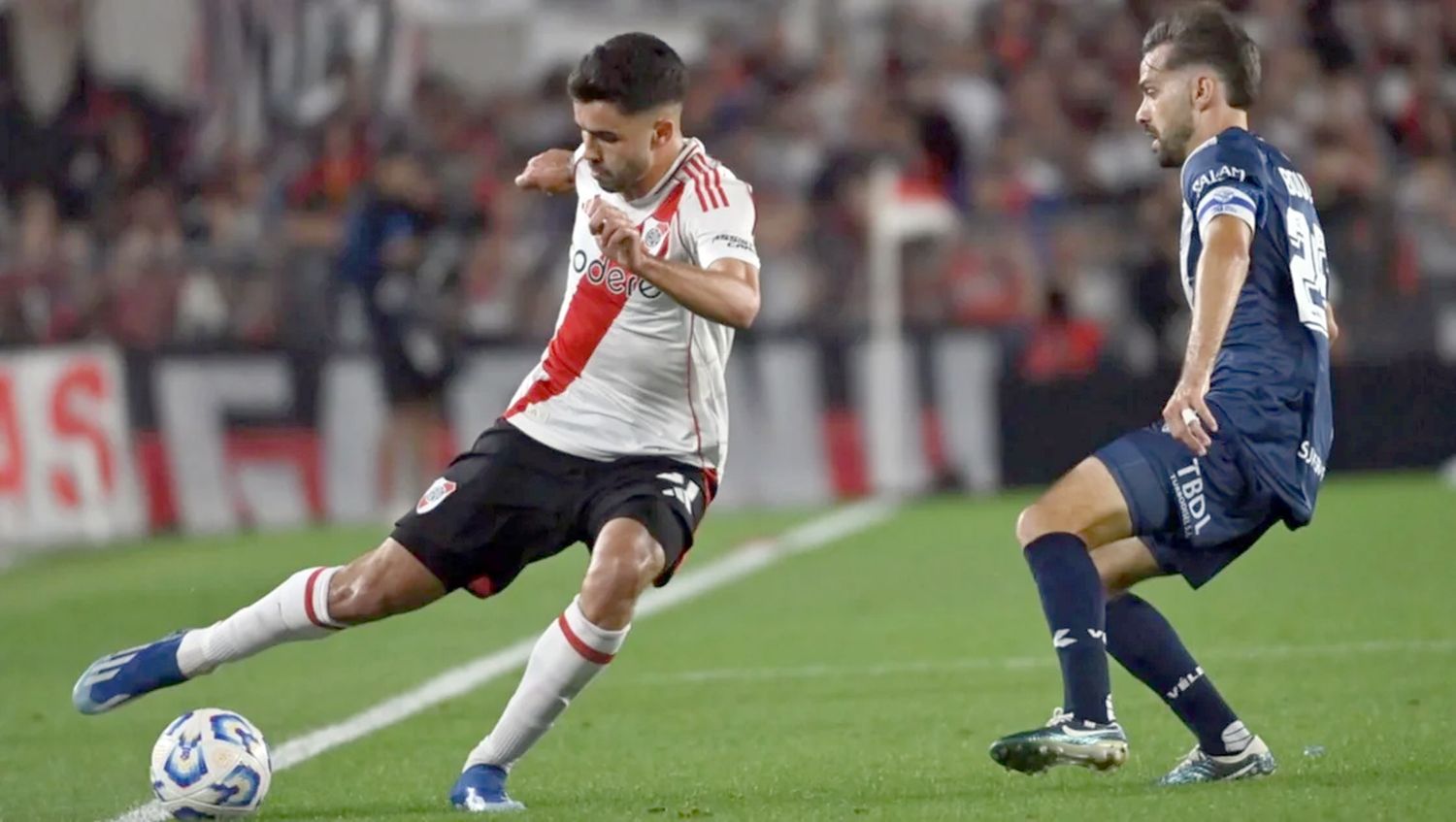 Vélez se llevó un buen punto del Monumental al igualar 1-1 ante River