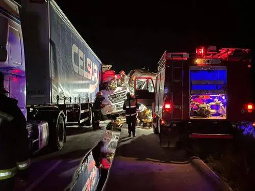 Choque múltiple en Ruta 65 deja un muerto entre Bolívar y Urdampilleta