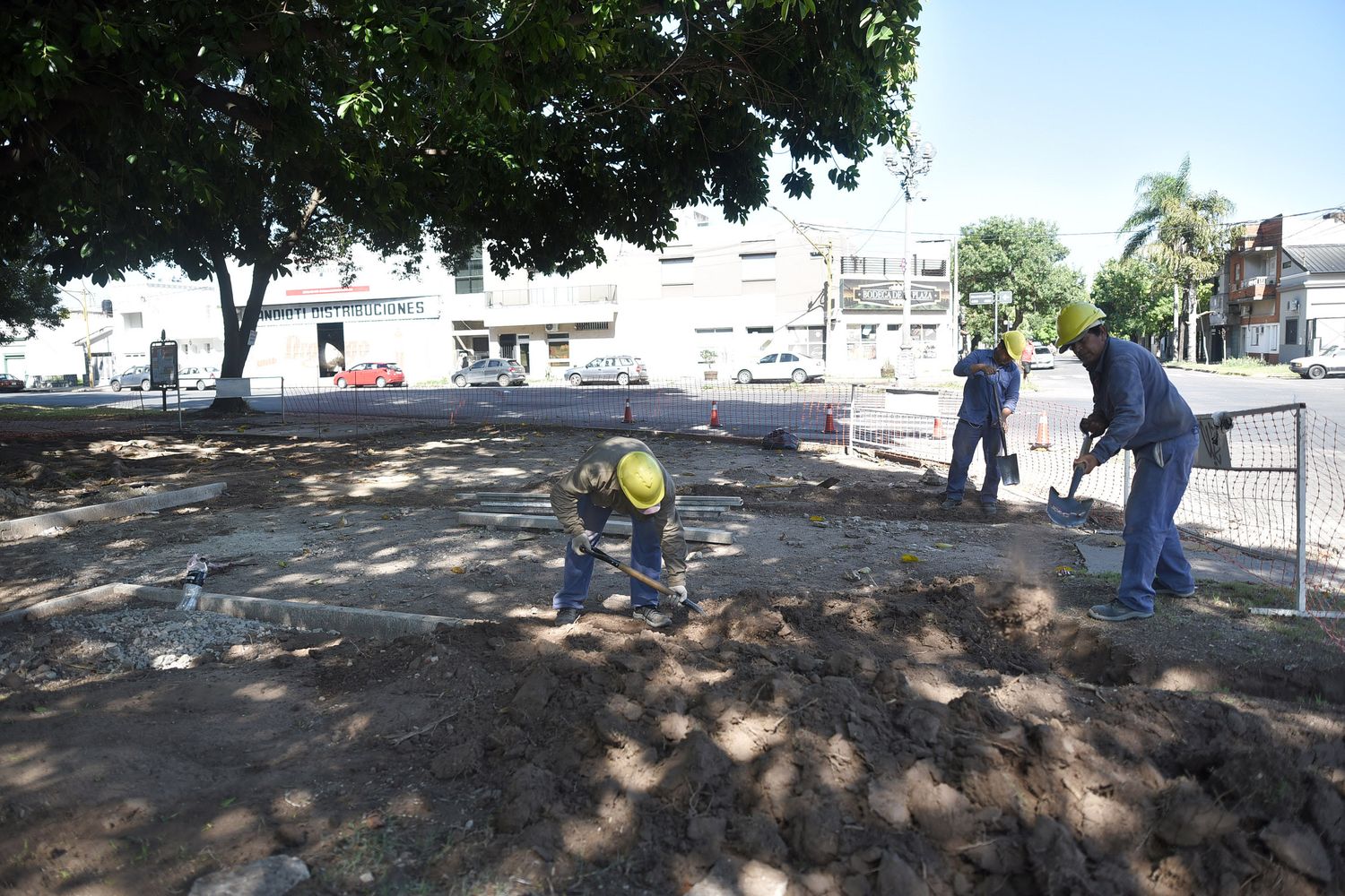 Comenzaron las obras para modernizar la Plaza de las Banderas en la ciudad de Santa Fe