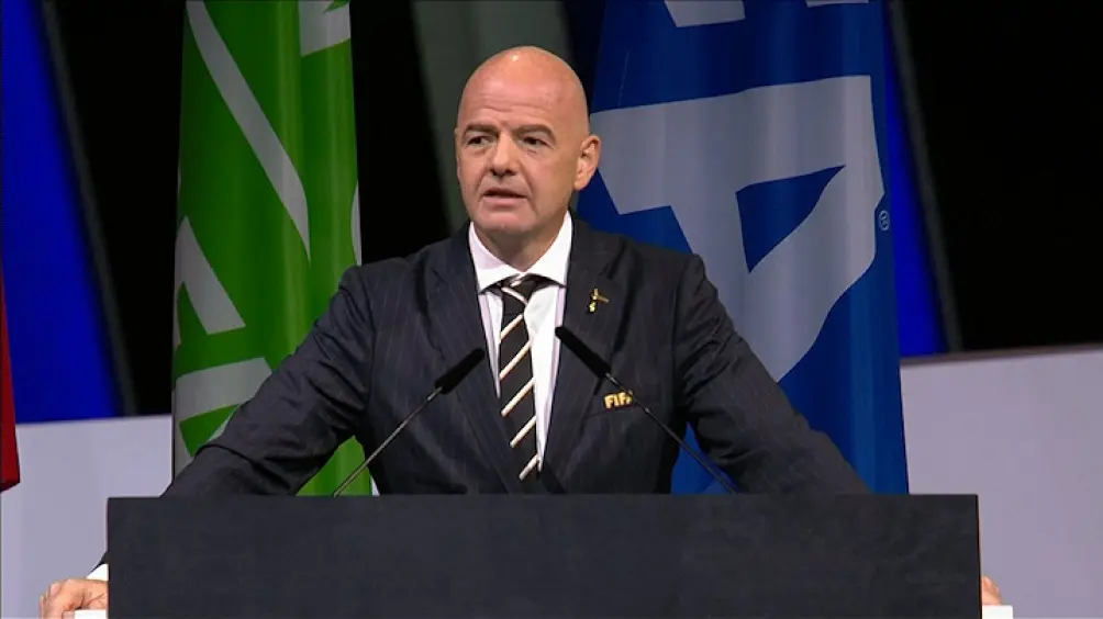 «Con el VAR, el fútbol es más bonito, justo y limpio», aseguró Infantino