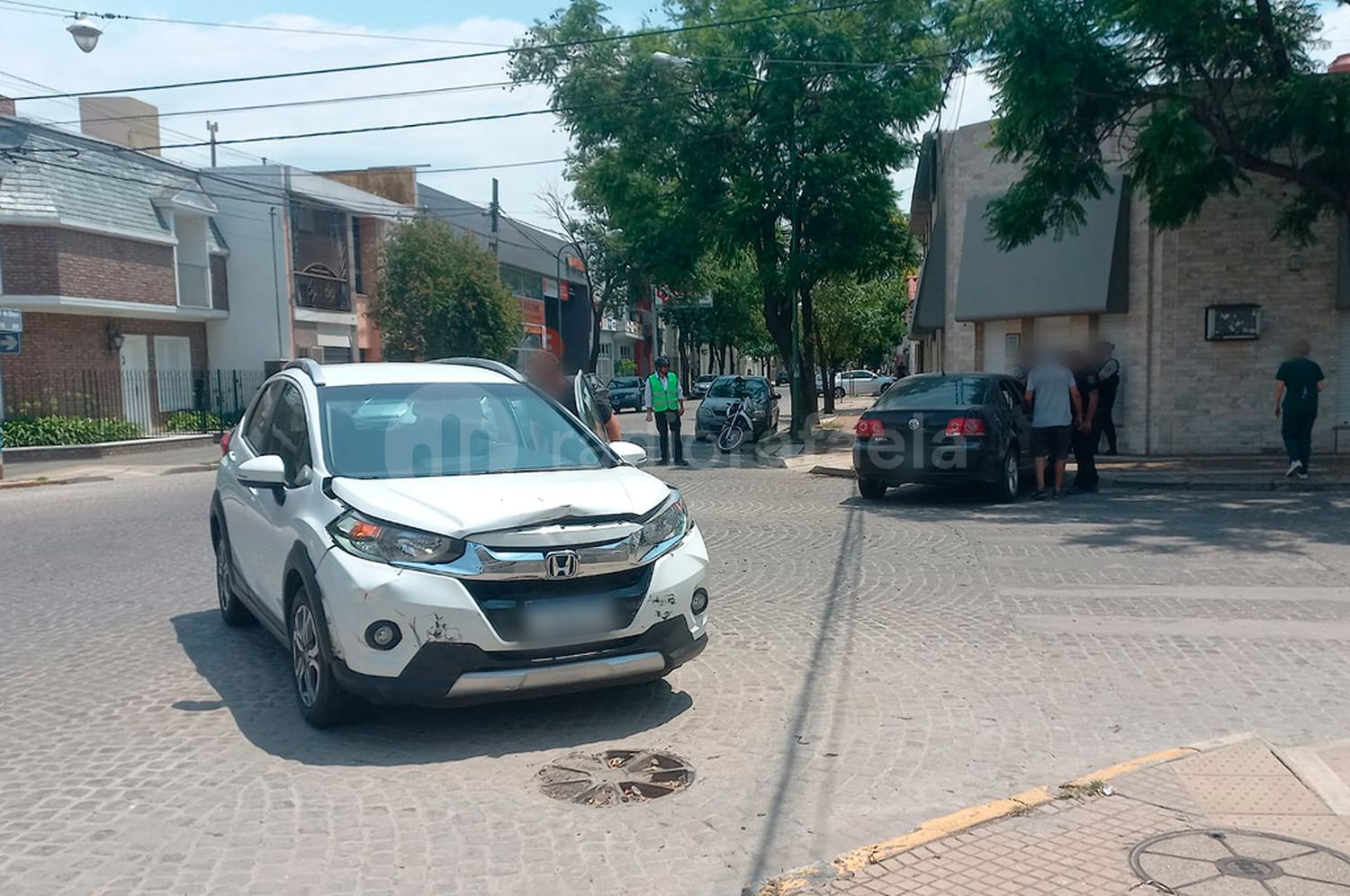 Violento impacto en pleno centro de Rafaela terminó con un hombre en el Hospital
