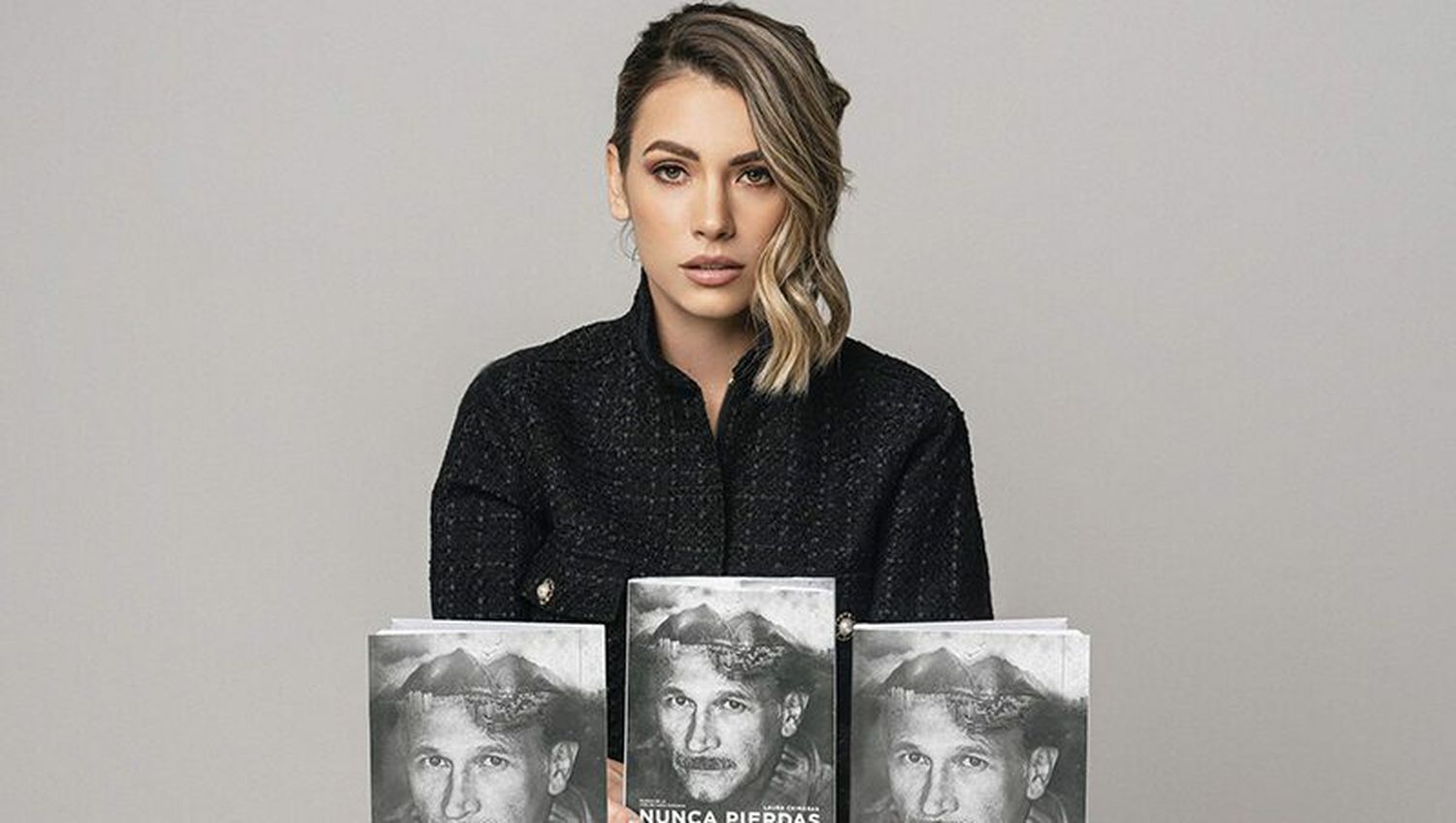 Laura Chimaras regresa a su país con “Nunca pierdas la fe”