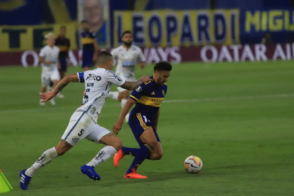 Boca no desniveló, pero supo cuidar su arco