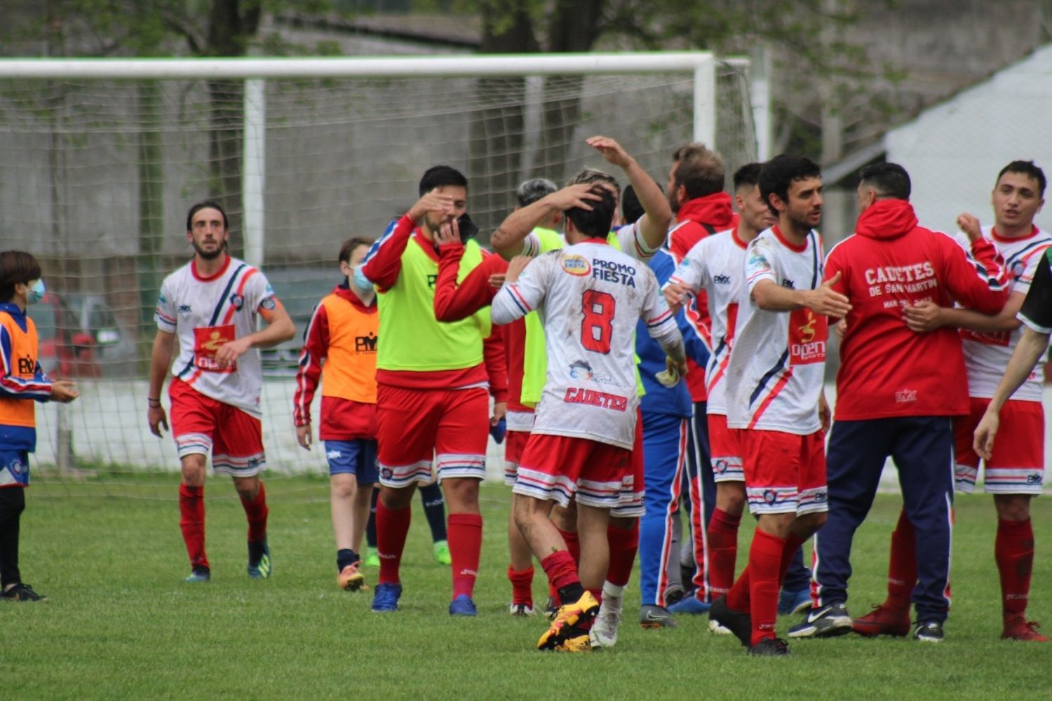 Cadetes y Quilmes se sumaron a octavos