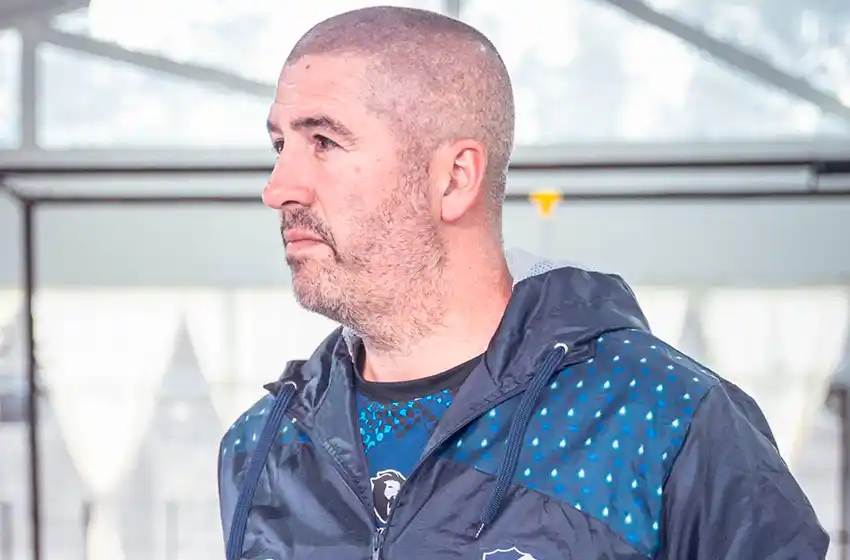 Giganti, continúa en reposo por neumonía.