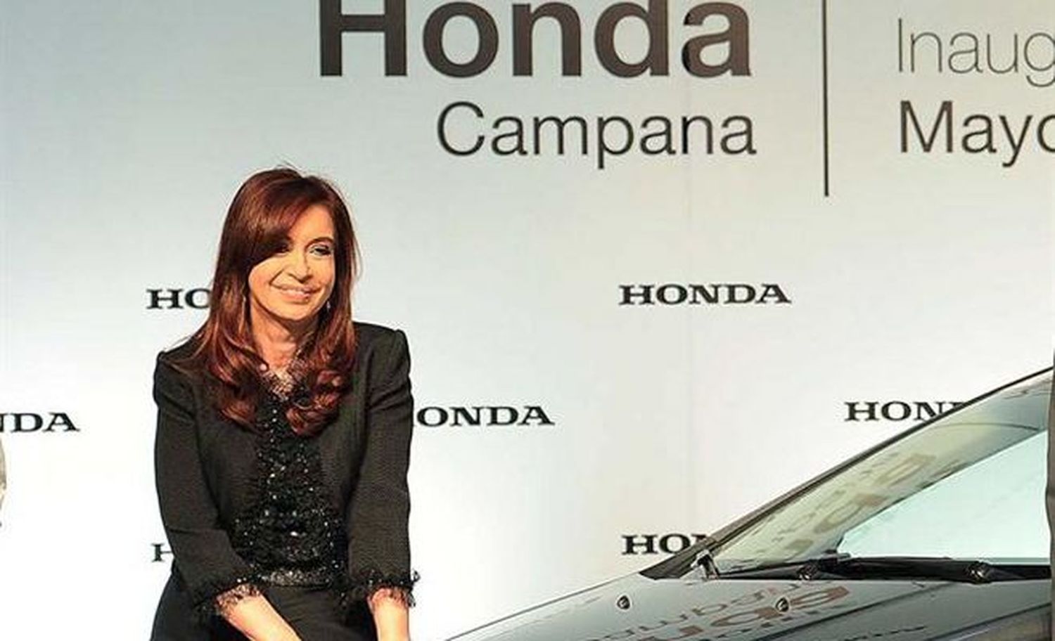 Cristina encabeza un acto en automotriz de Campana