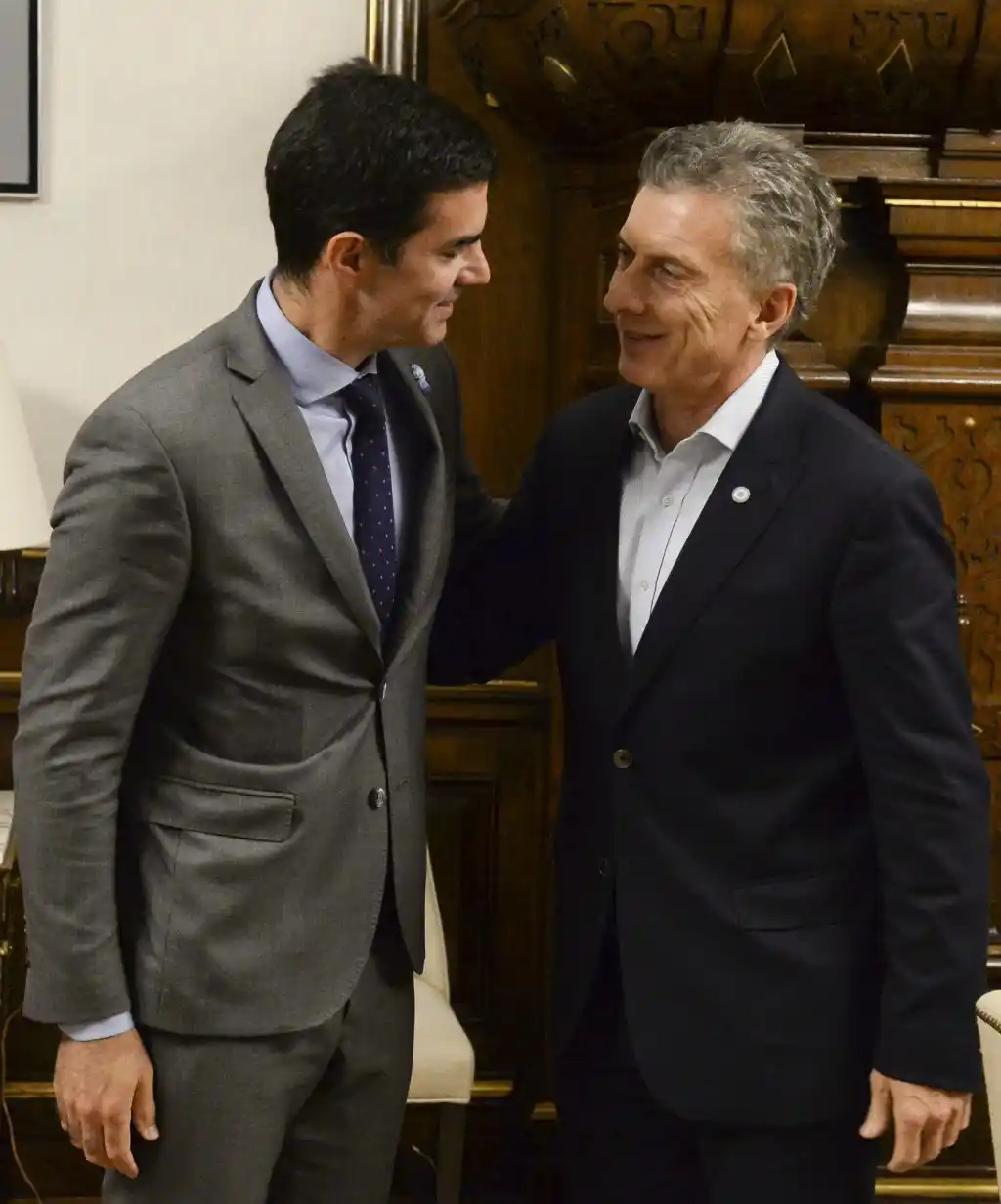 Urtubey se reunió con Macri pero negó un acercamiento