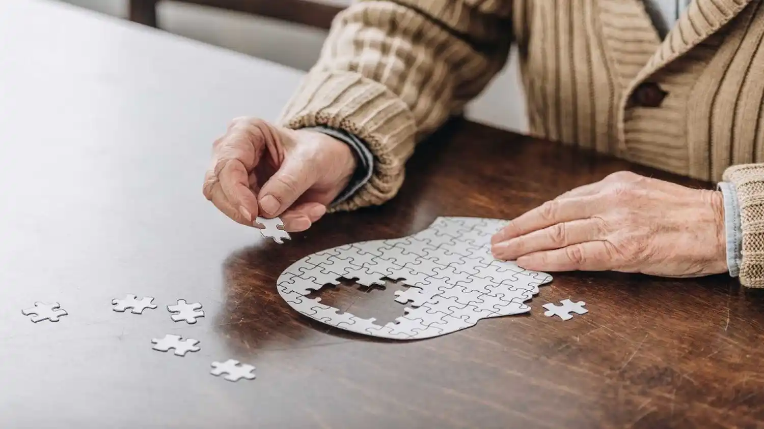 No hay contención psicológica para aislados ni enfermos