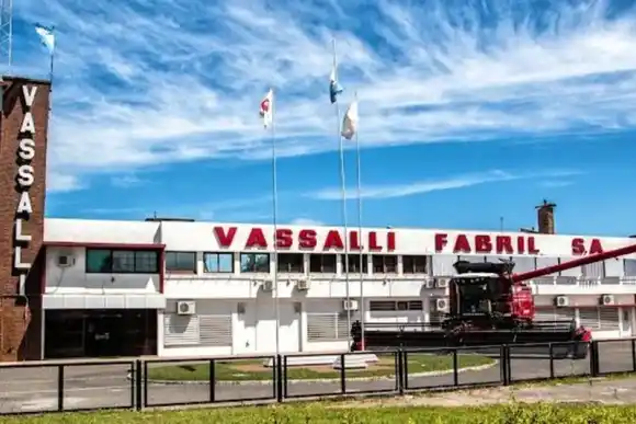 Tras semanas de negociaciones, finalmente vendieron una tradicional fábrica de cosechadoras santafesina