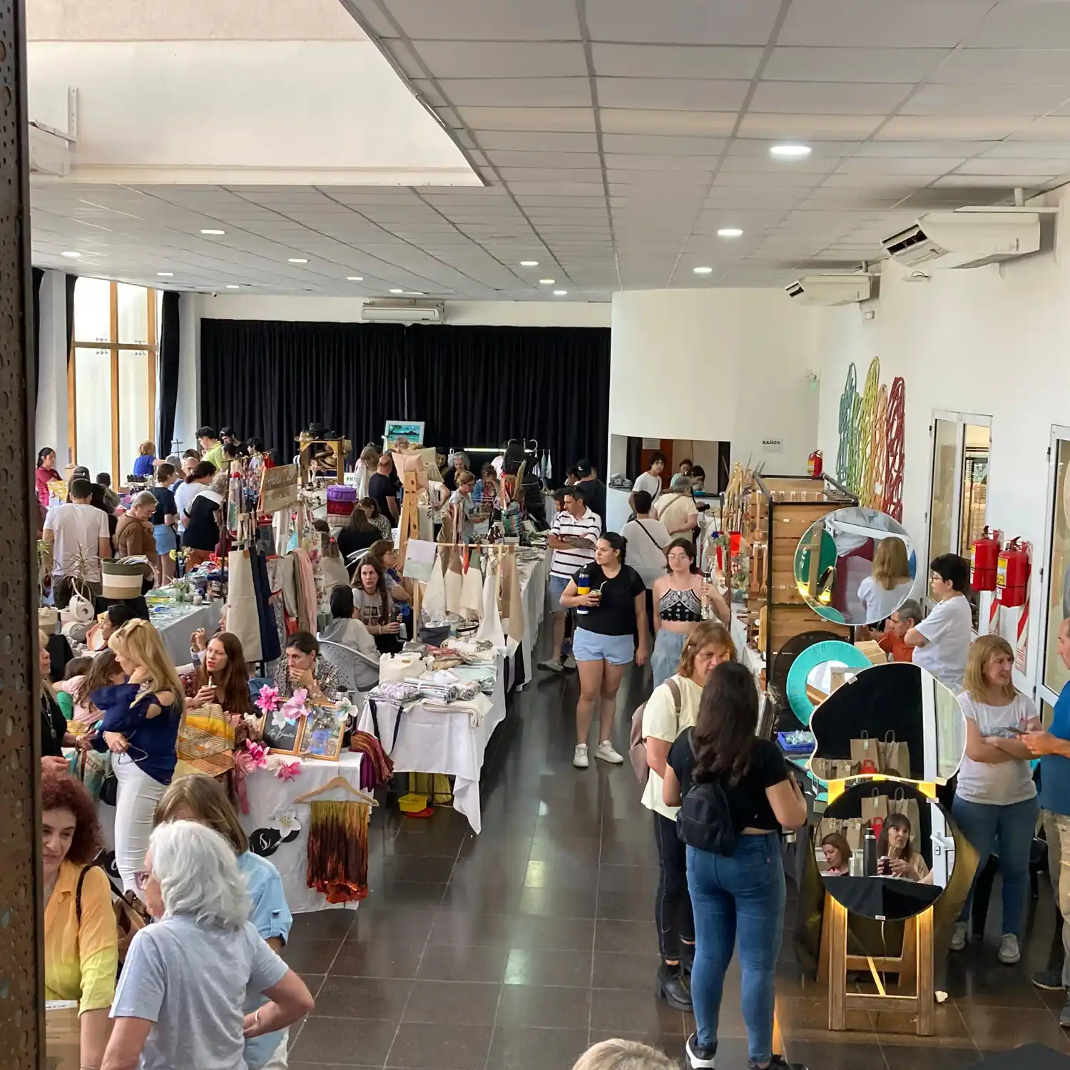 En el Centro Cultural San Francisco, la Feria de Mujeres Emprendedoras reunió a más de 120 expositoras