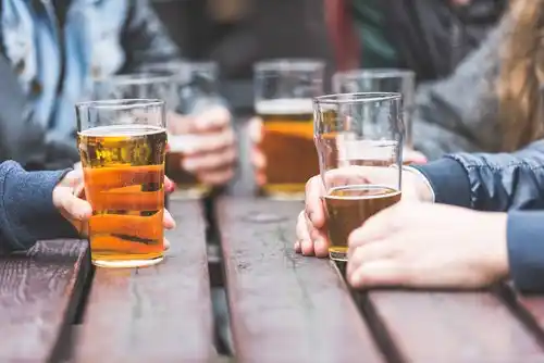 Como con el vino, Macri también da marcha atrás con el impuestazo a la cerveza
