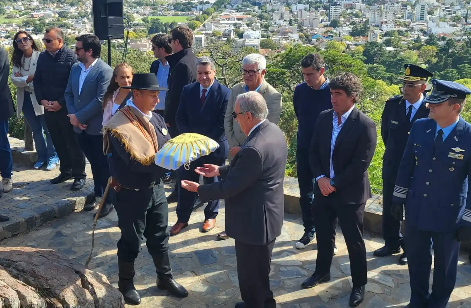 203 aniversario tandil acto 04-04-26 - 1