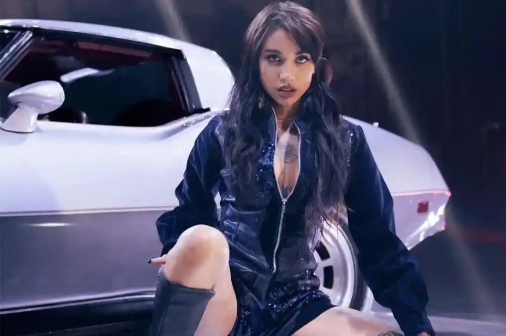 María Becerra estrenó el video de “Te cura”