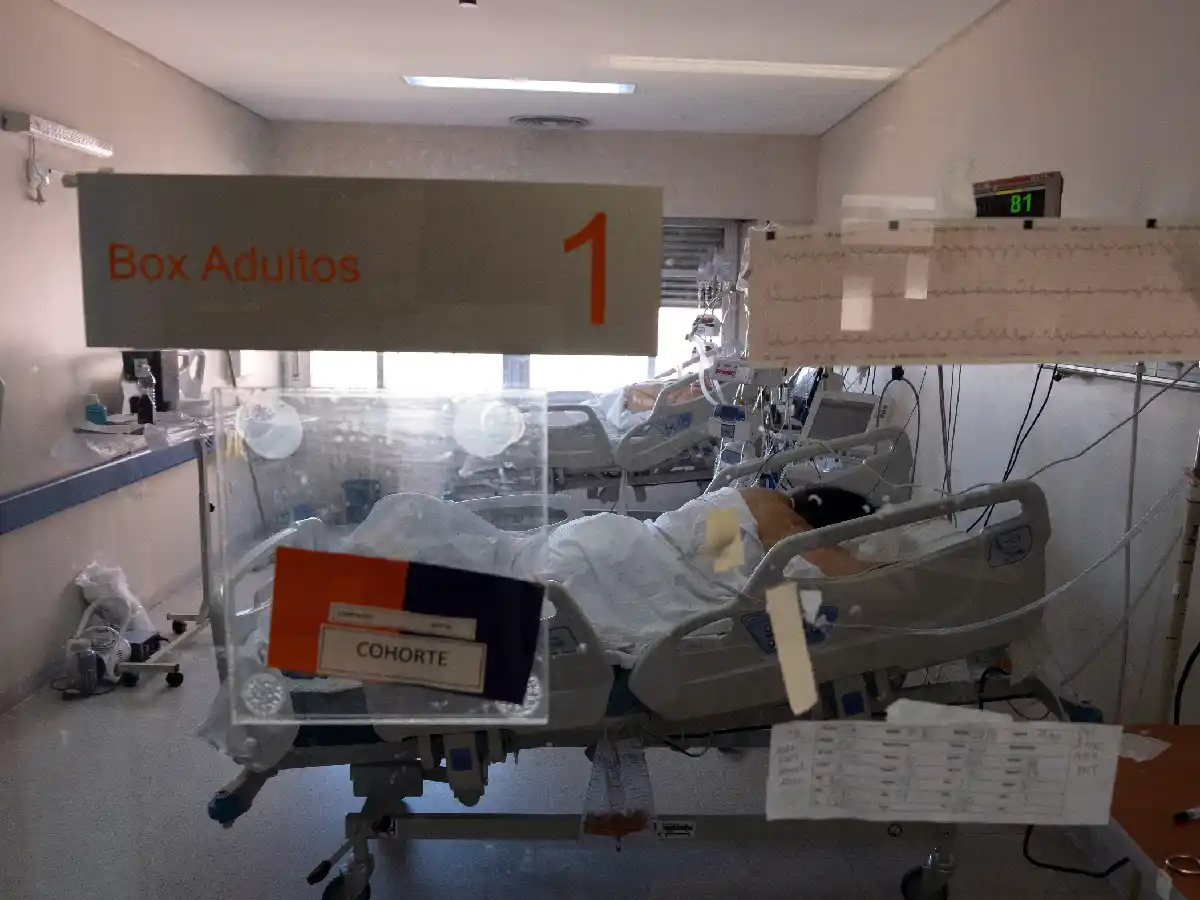 Este sábado hubo otros 6057 diagnósticos positivos de covid en el país