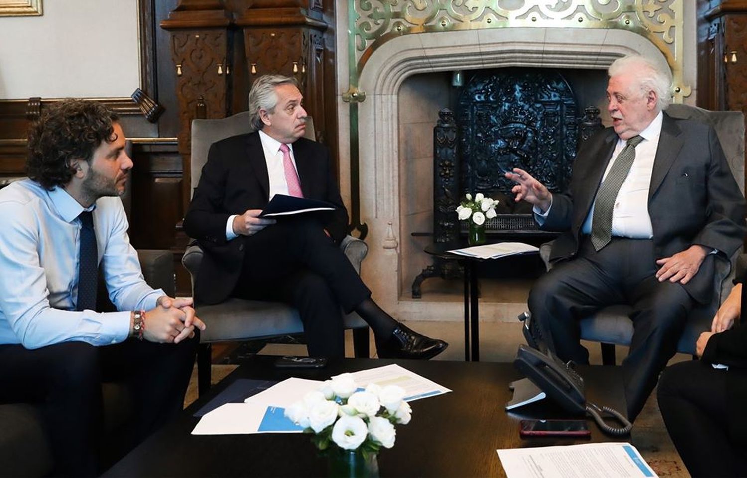 El Presidente analiza con Cafiero la extensión del aislamiento por el coronavirus
