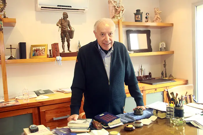 Hugo Migueles fue reconocido por leer más de 40 libros en seis meses