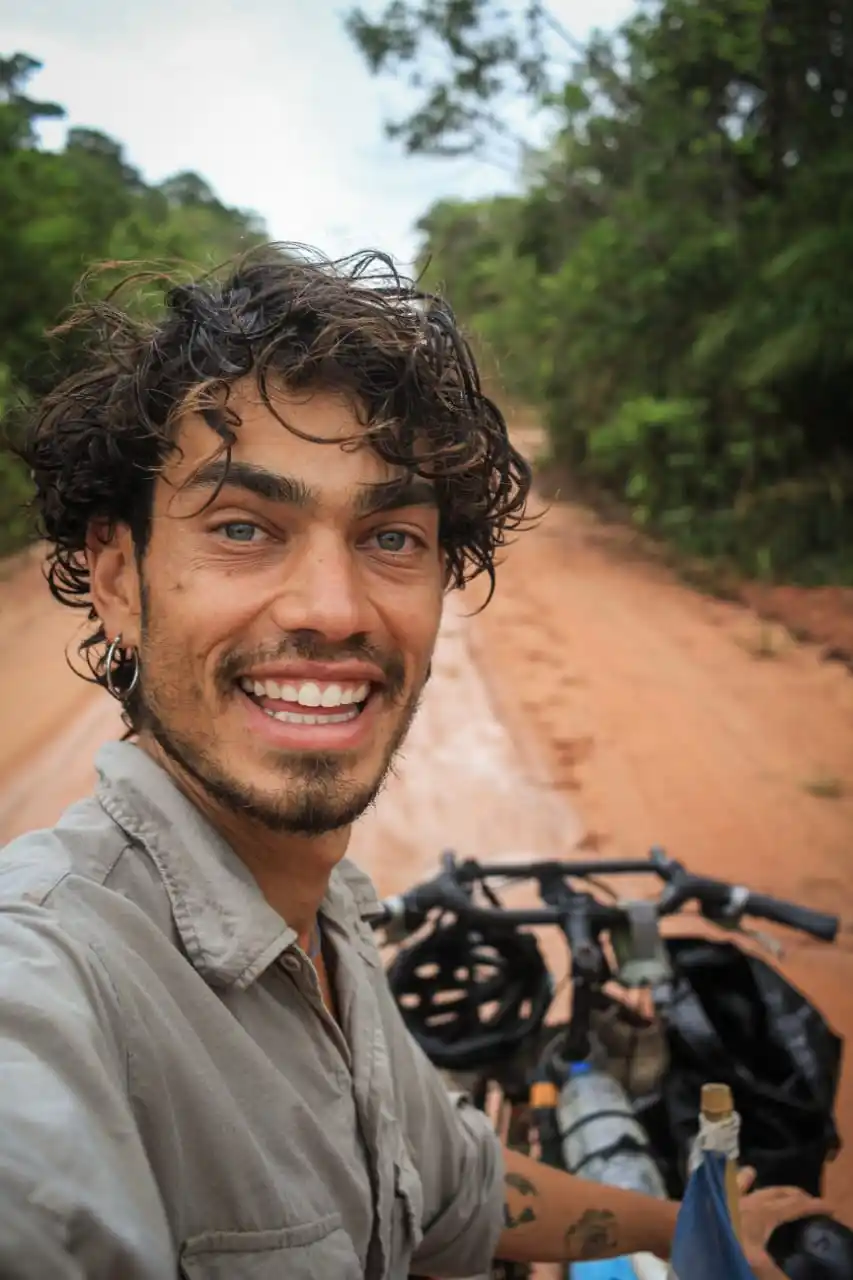 Facundo ledesma viaje bici