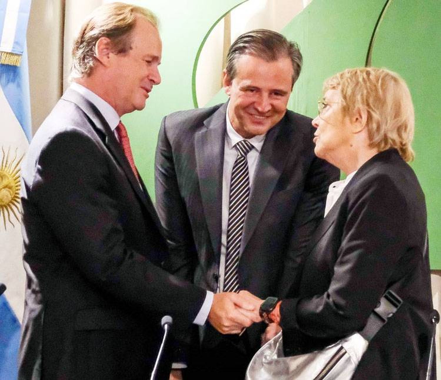 Acompañados por Teresa  Parodi, Bordet y Bahl  presentaron la Fiesta del Mate  