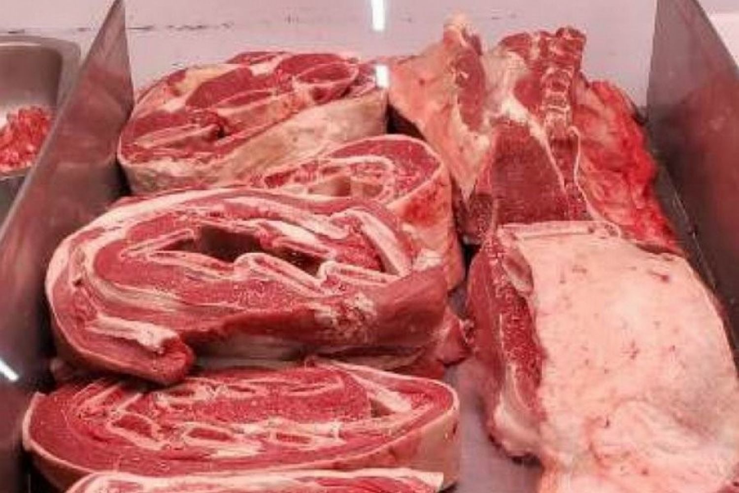 Comienza a regir el acuerdo de cinco cortes de carne a precios acordados para las Fiestas