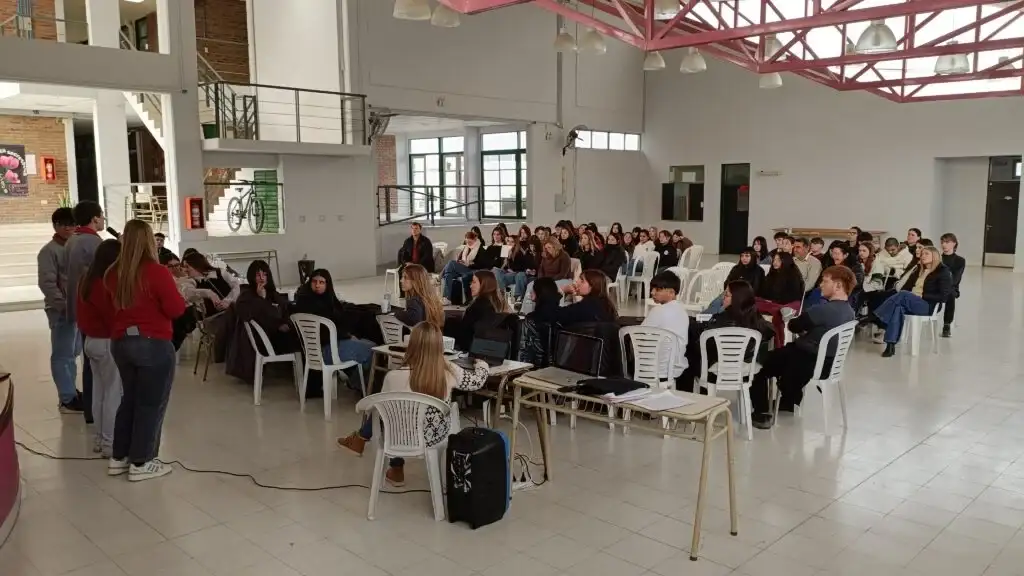 Crespo: jóvenes debatieron proyectos para mejorar la ciudad