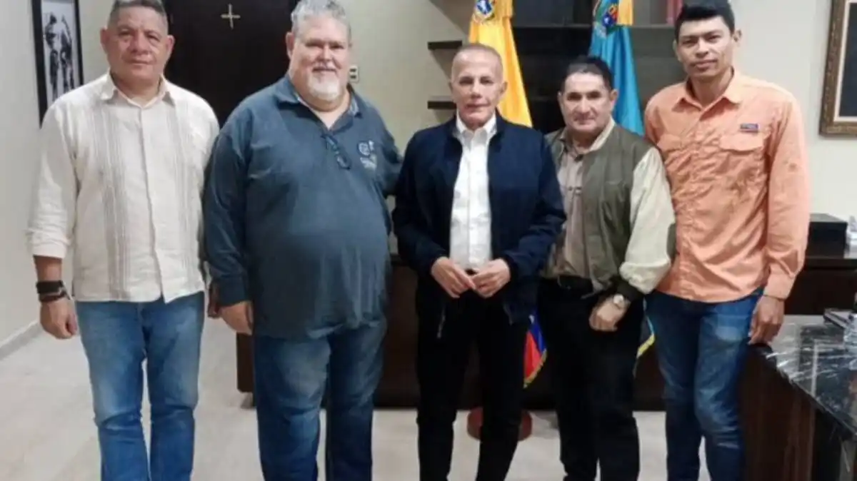 ¿COMPLOT? Juan Barreto trama con Rosales posible estrategia post primaria que no le gustará a María Corina (VIDEO)