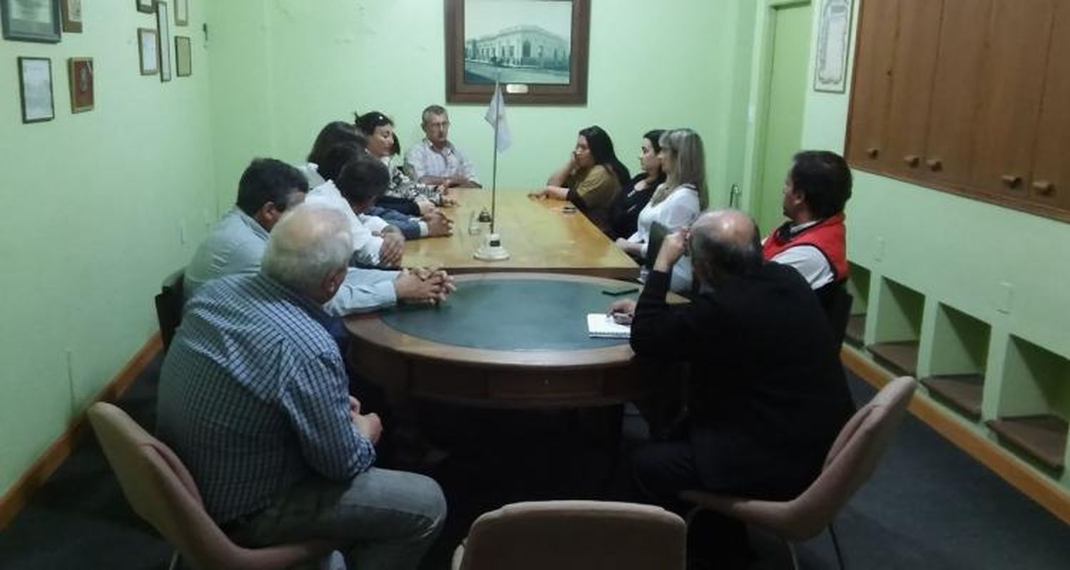 #ParaQueNoTePase Convocan a víctimas de delitos a marchar con carteles