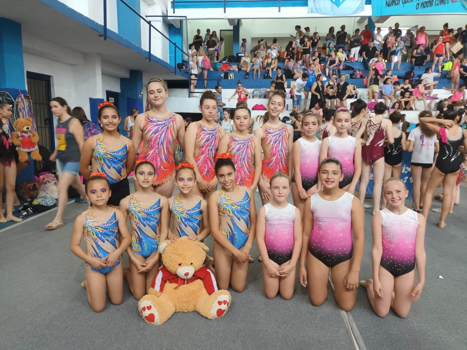Integrando la delegación de Entre Ríos, un grupo de gimnasia rítmica de Barrio Norte se presentó en Rosario.