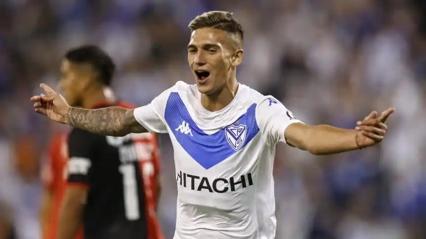Vélez recuperó su juego y derrotó con claridad a Colón