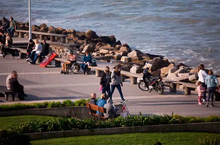 Gollán sobre el aumento de casos en Mar del Plata: "Si se disparan los indicadores, se vuelve para atrás"